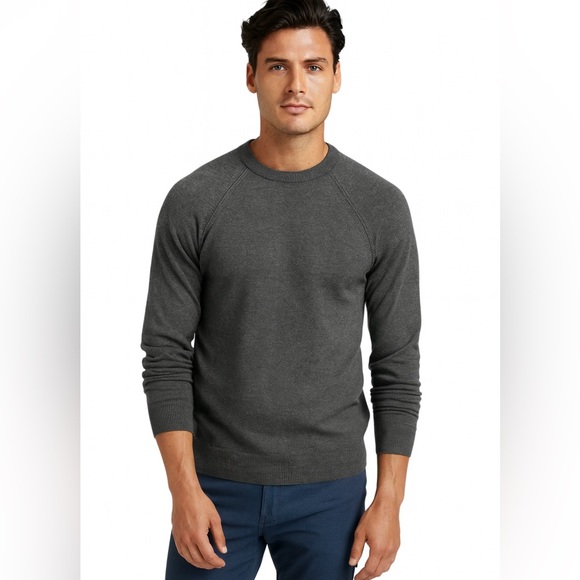Banana Republic Men's Charcoal Merino Wool Crewneck Sweater, Italian Made, M - Picture 1 of 7